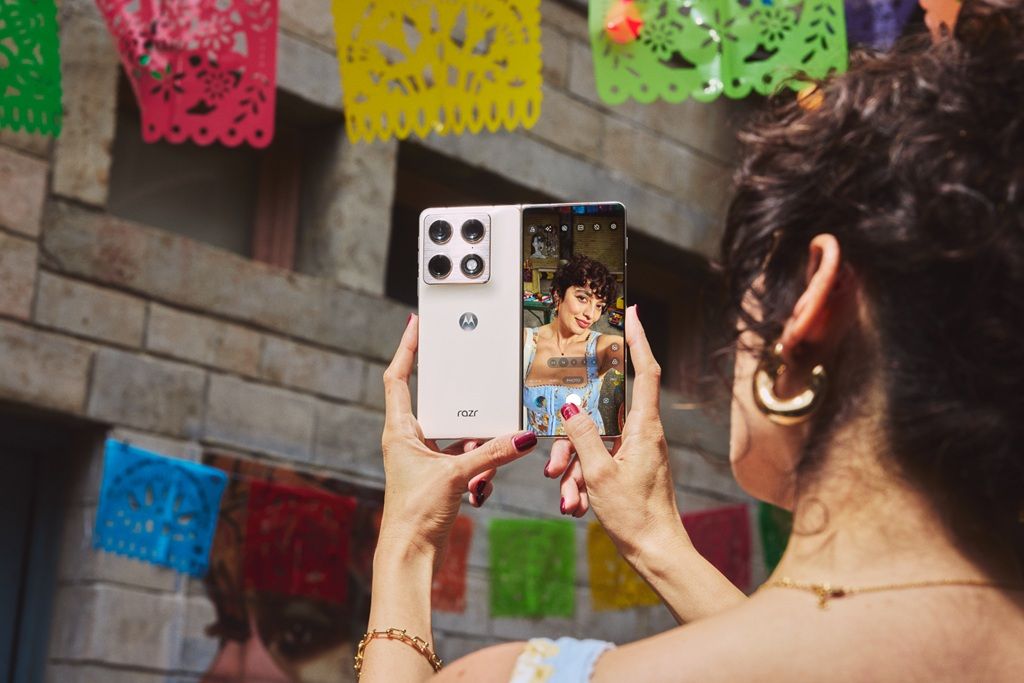 Motorola Perkenalkan Razr Fold di MWC 2026