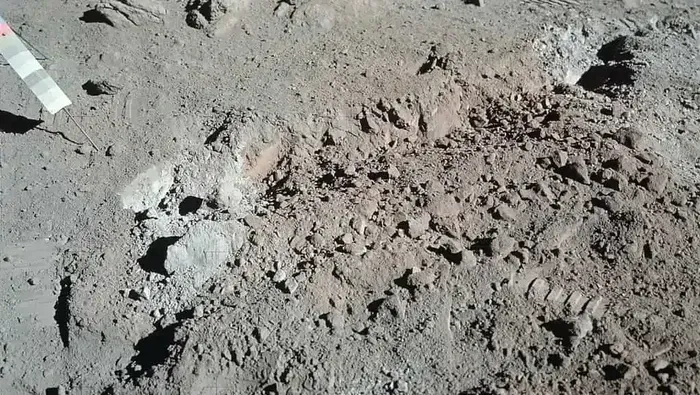 Pemahaman Baru Medan Magnet Bulan Terungkap dari Batuan Apollo