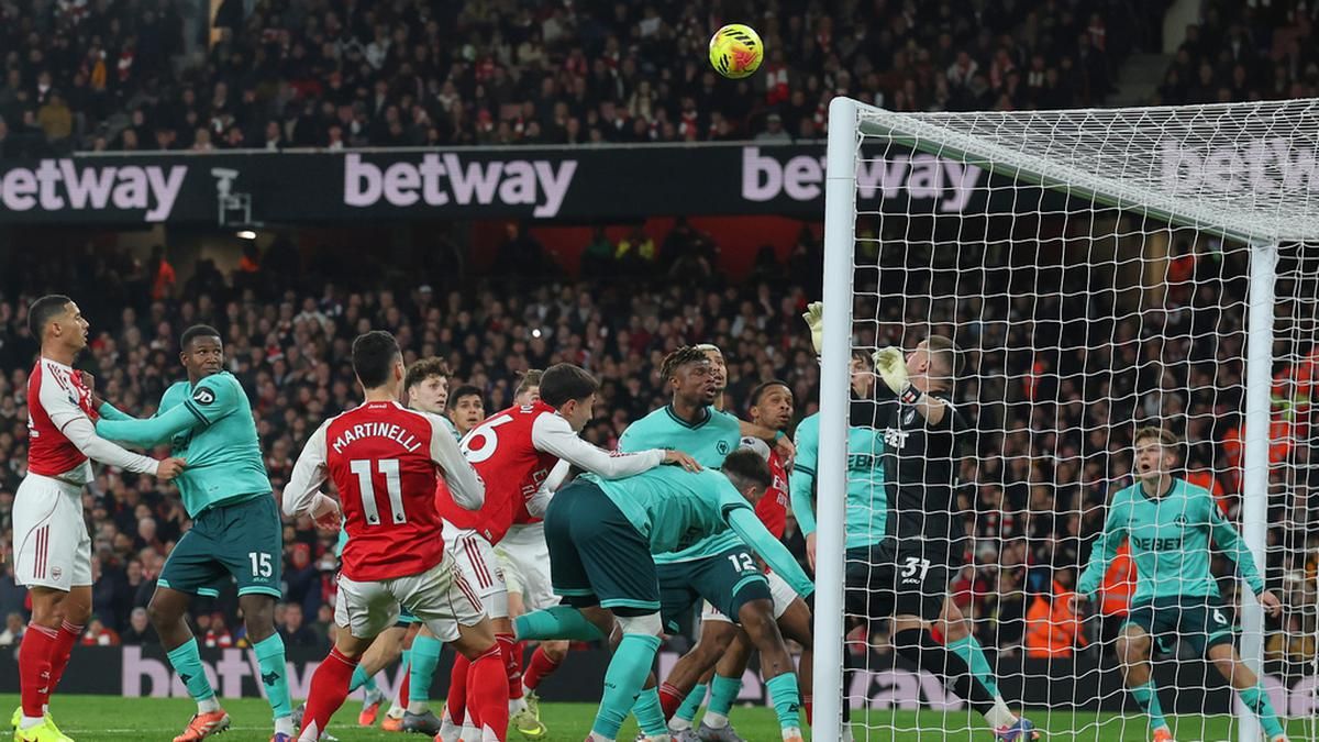 Fabian Hurzeler Desak Aturan Tegas Sepak Pojok Arsenal