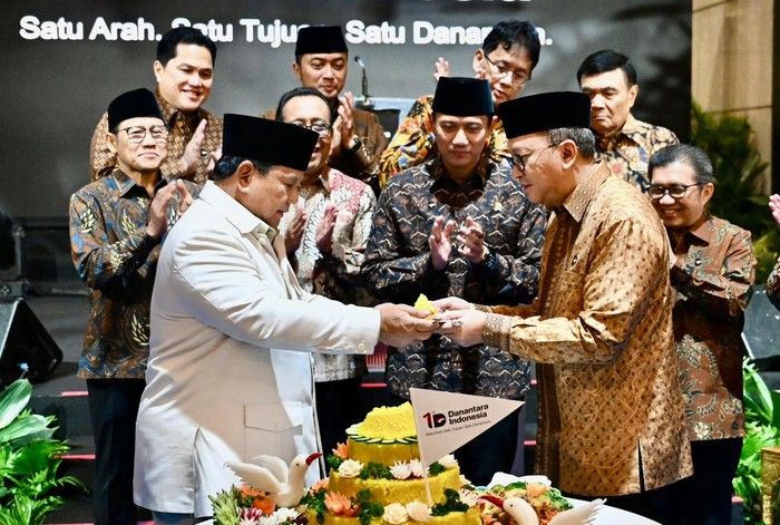 BRI Salurkan 5.500 Paket Sekolah di NTT, Sumbar, dan Papua Barat Daya