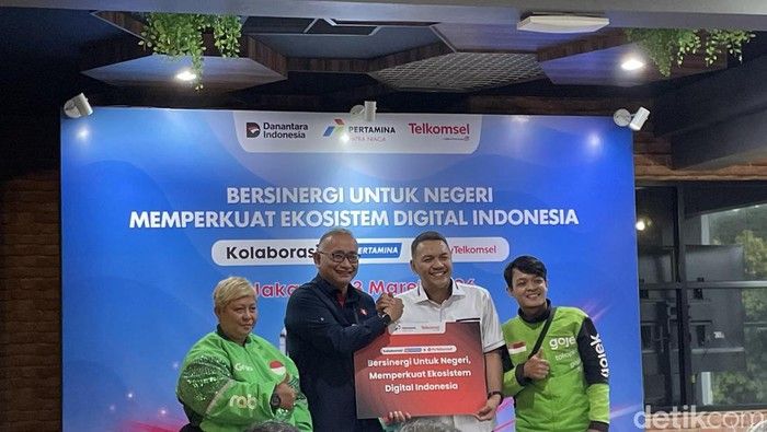 Pertamina dan Telkomsel Kolaborasi, Ojol Dapat Voucher BBM