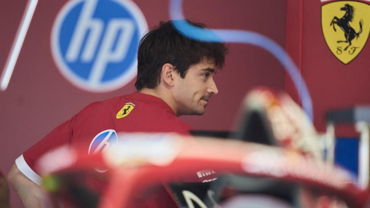 Leclerc Bantah Ferrari Utamakan Hamilton Jelang GP China