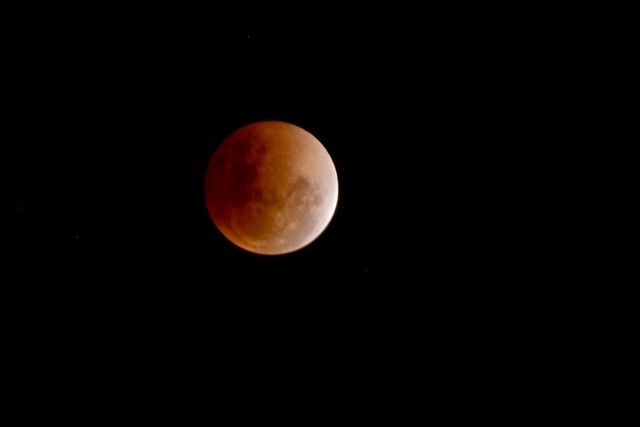 Blood Moon: Pengertian dan Penyebab Warna Merah pada Gerhana Bulan
