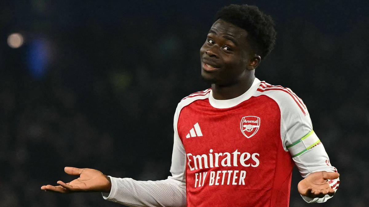 Bukayo Saka Tak Terpengaruh Kritik Arsenal, Pilih Fokus Menang