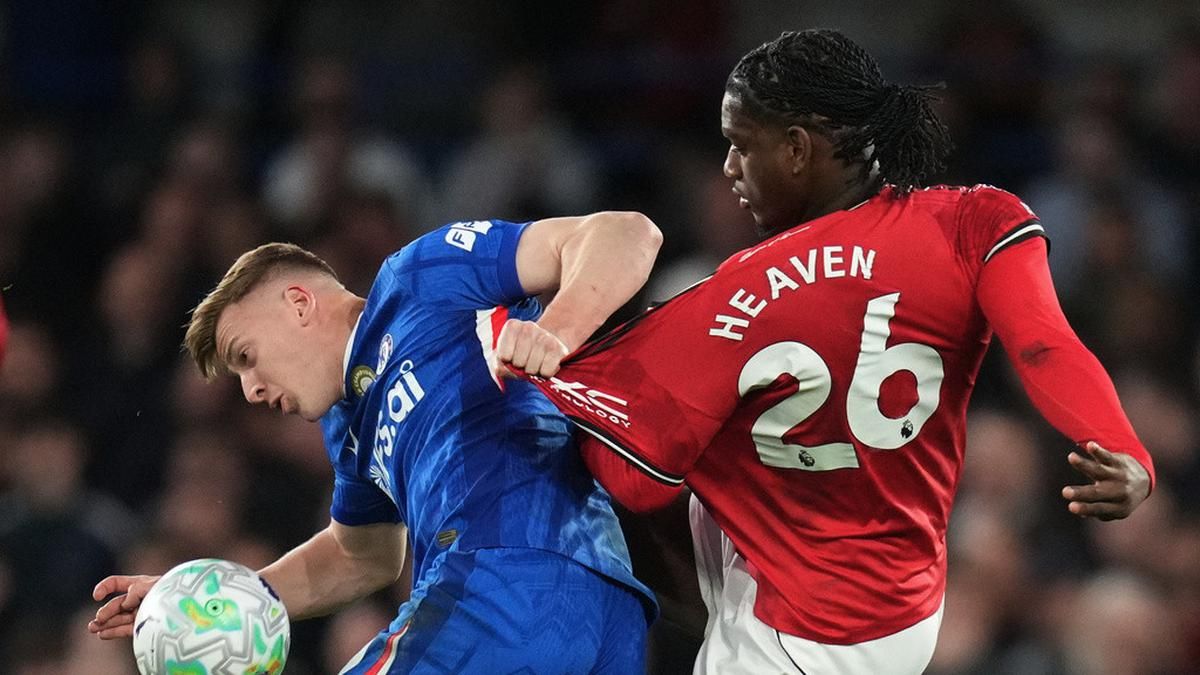 Manchester United Tekuk Chelsea Melalui Performa Bek Darurat