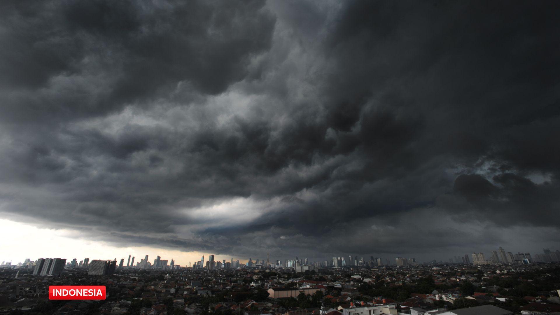 Cuaca Hari Ini Jakarta Senin 13 April 2026: Dominasi Berawan dan Kondisi Kelembapan Tinggi