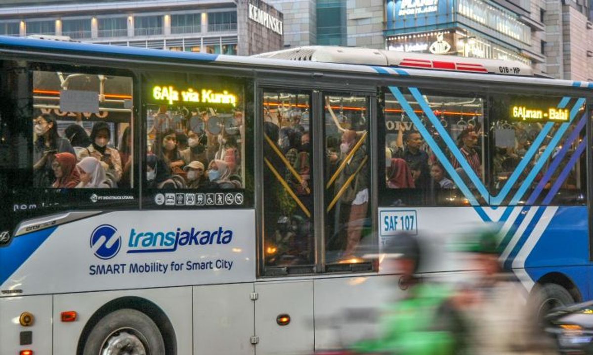 Transjakarta Berlakukan Tarif Satu Rupiah pada Hari Angkutan Nasional