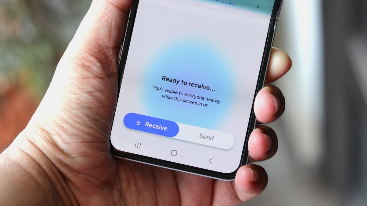 Samsung Galaxy S26 Permudah Transfer File Lintas Platform via Quick Share