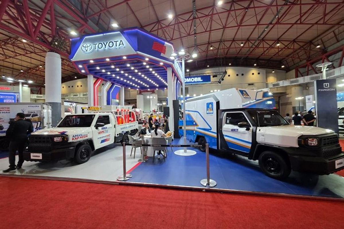 Toyota Pamerkan Solusi Mobilitas Komersial Hilux Rangga di GIICOMVEC 2026