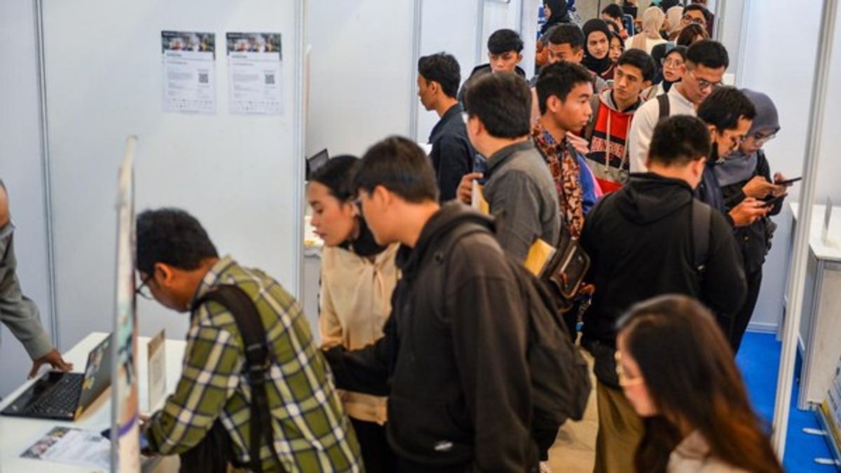 APINDO Sebut Lapangan Kerja Indonesia Masuk Fase Lampu Kuning