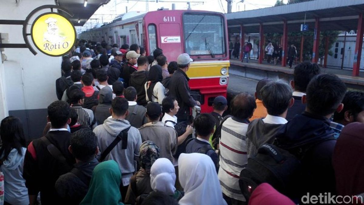 KAI Alami Keterlambatan Pengadaan 16 Trainset Kereta Baru dari INKA