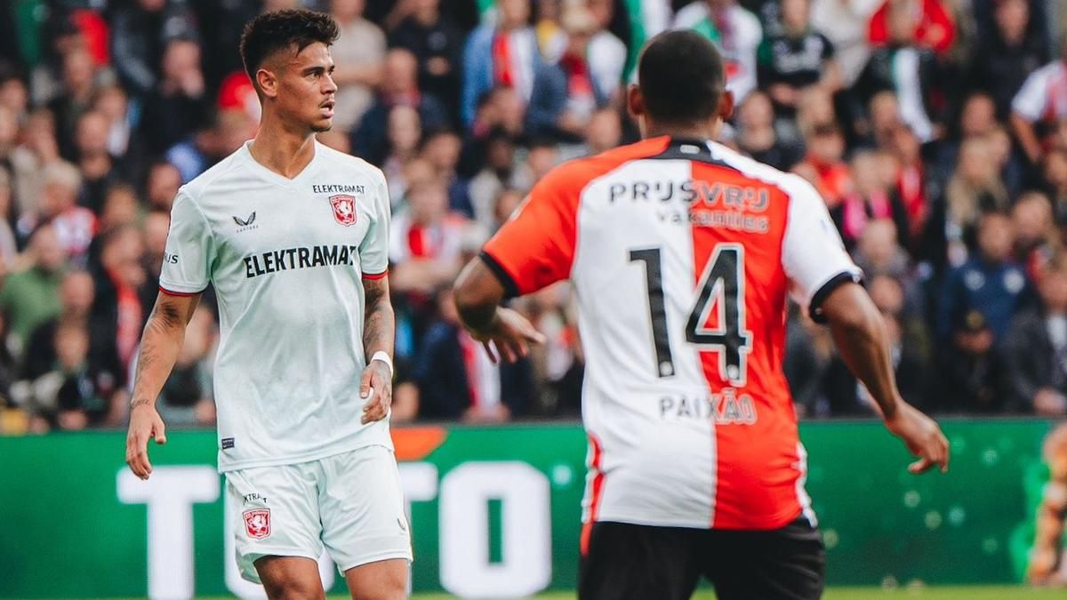 Masa Depan Mees Hilgers di FC Twente Belum Jelas