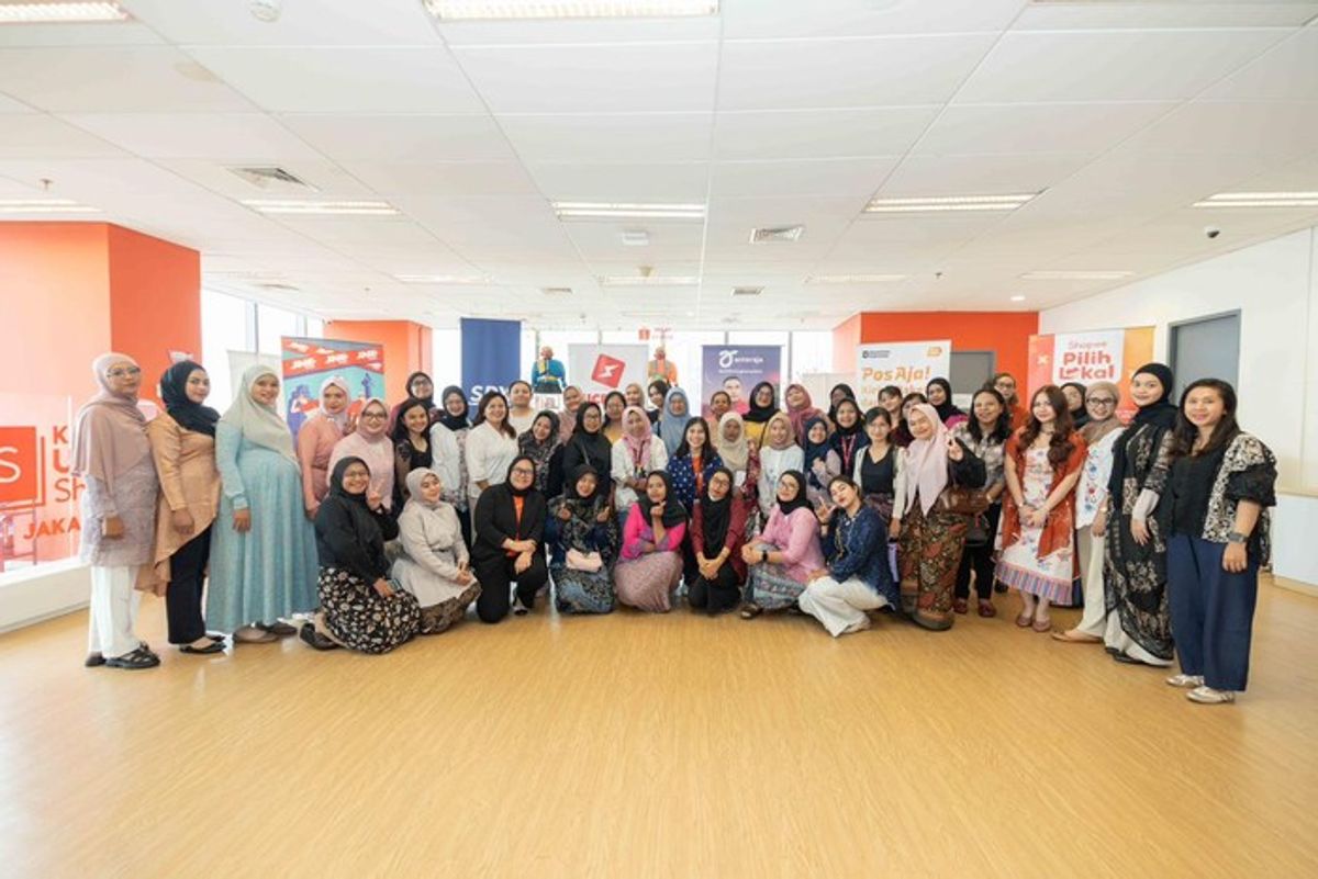 Shopee Beri Pelatihan Digital bagi Puluhan Kurir Perempuan