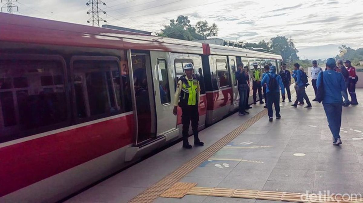 Pemerintah Percepat Pembangunan Rel Kereta Api di Luar Pulau Jawa