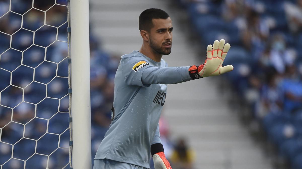 Liverpool Bidik Diogo Costa Gantikan Alisson Becker Musim Panas 2026