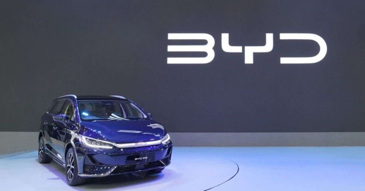 Denza B8 Hybrid SUV Meluncur di Indonesia, Tawarkan Jarak Tempuh 905 Km