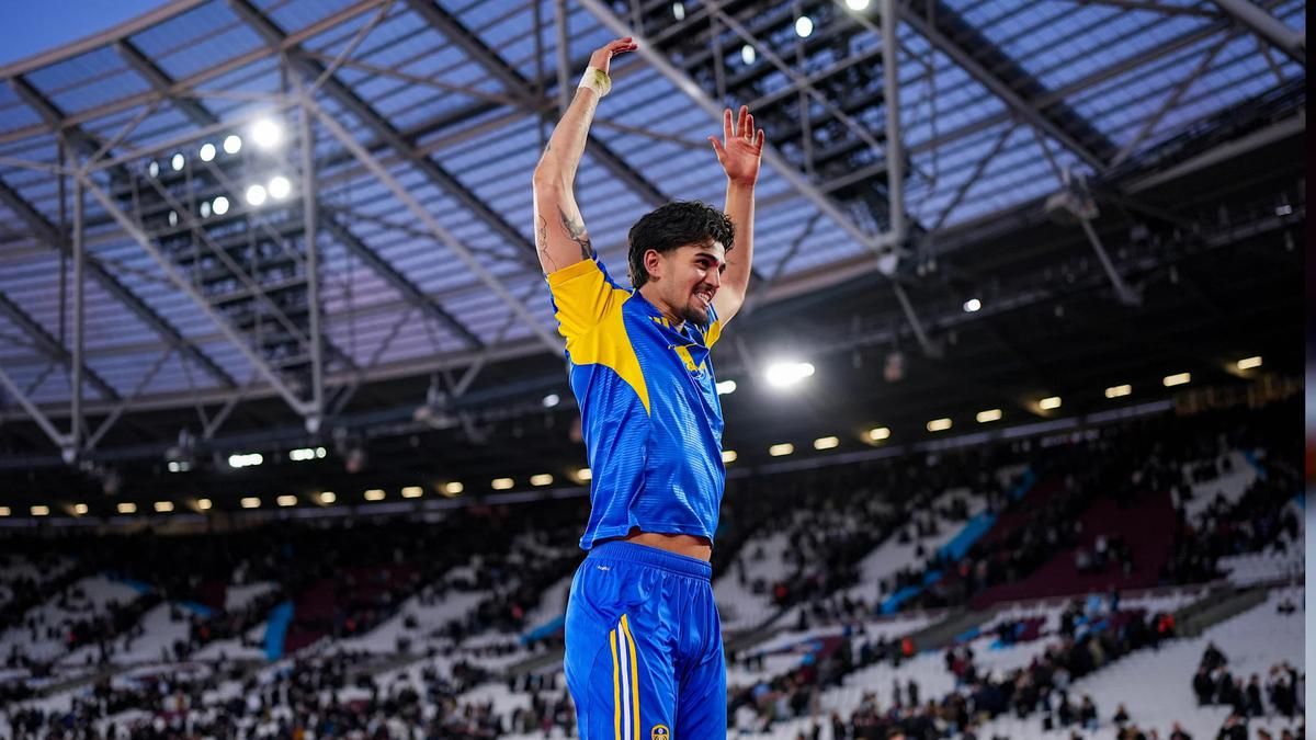 Leeds United Lolos Semifinal Piala FA 2025/2026 Berkat Gol Penalti Pascal Struijk