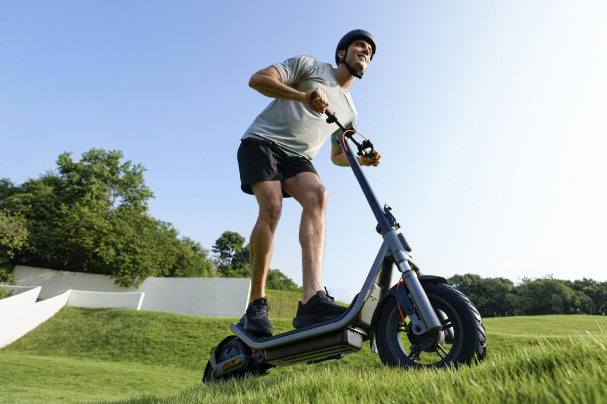 Xiaomi Luncurkan Electric Scooter 6 Series di Jakarta