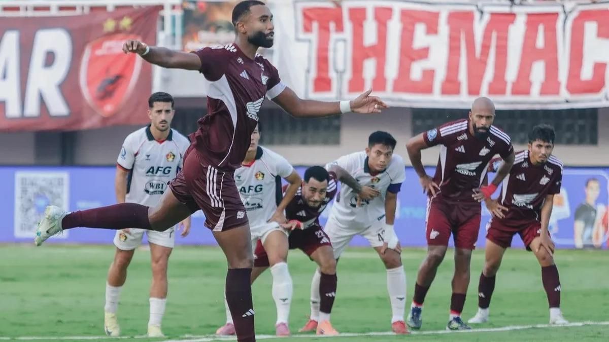 PSM Makassar Tundukkan Persik Kediri 3-1 di Stadion Gelora BJ Habibie