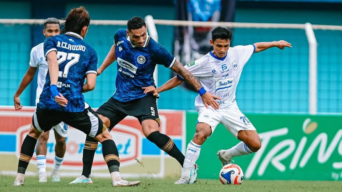 Drama 3 Penalti Warnai Imbang PSIS vs Persiku, Pelatih Enggan Komentari Wasit