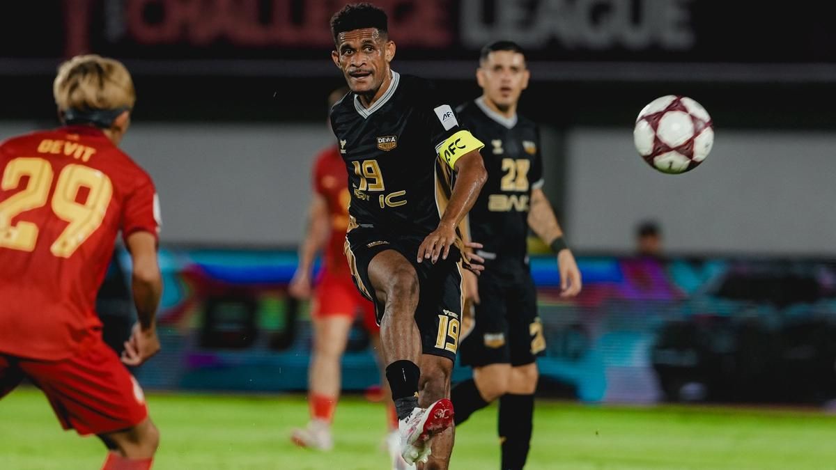 Ricky Kambuaya Terima Serangan Rasial Usai Laga Dewa United Lawan Persib