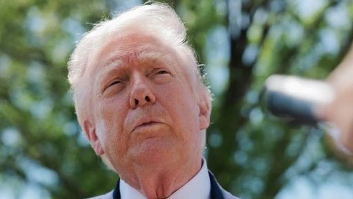 Trump Ancam Kenakan Tarif Impor Tinggi Terhadap Inggris