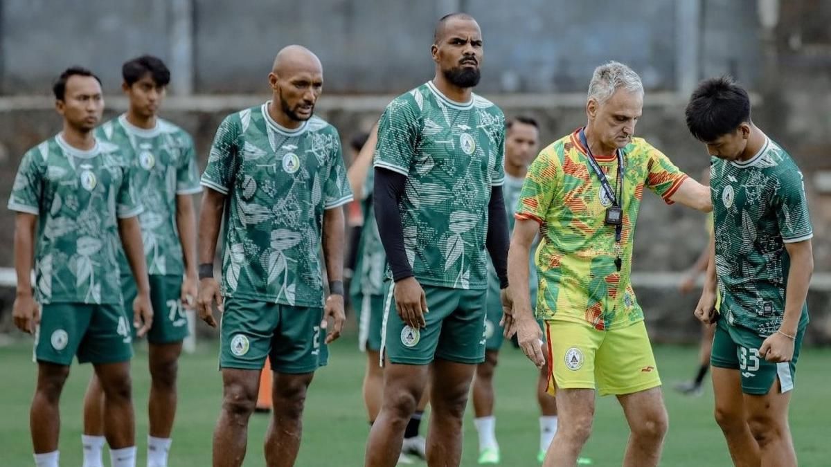 PSBS Biak Alami Krisis Mental Usai Dikalahkan Bali United 1-6