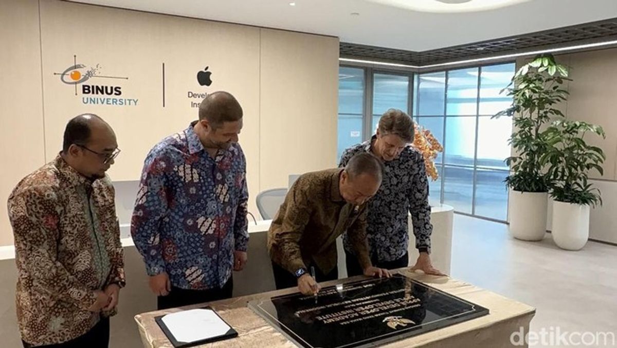 Menperin Resmikan Apple Developer Institute di Lima Kota Indonesia