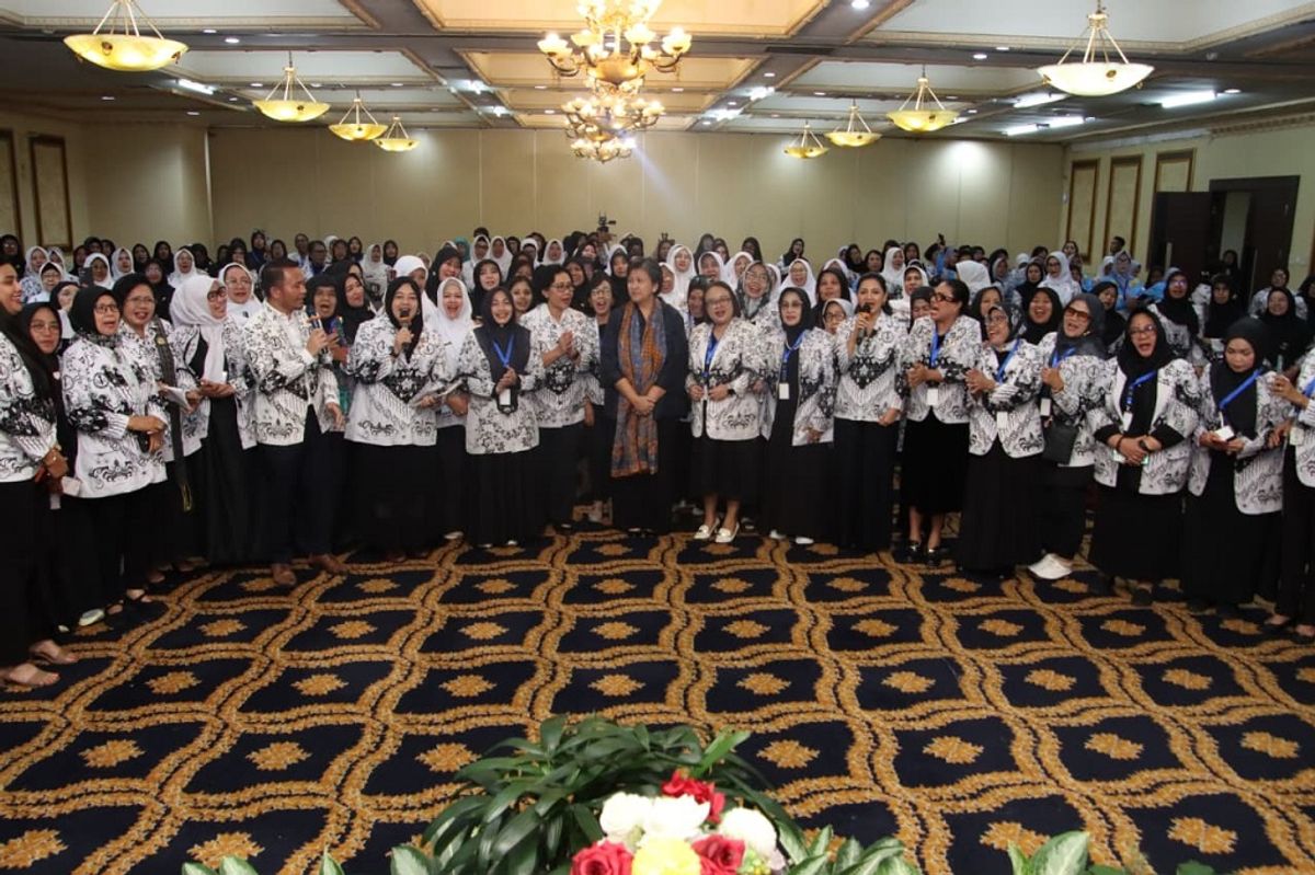 Lestari Moerdijat Tekankan Peran Guru Perempuan dalam Karakter Bangsa