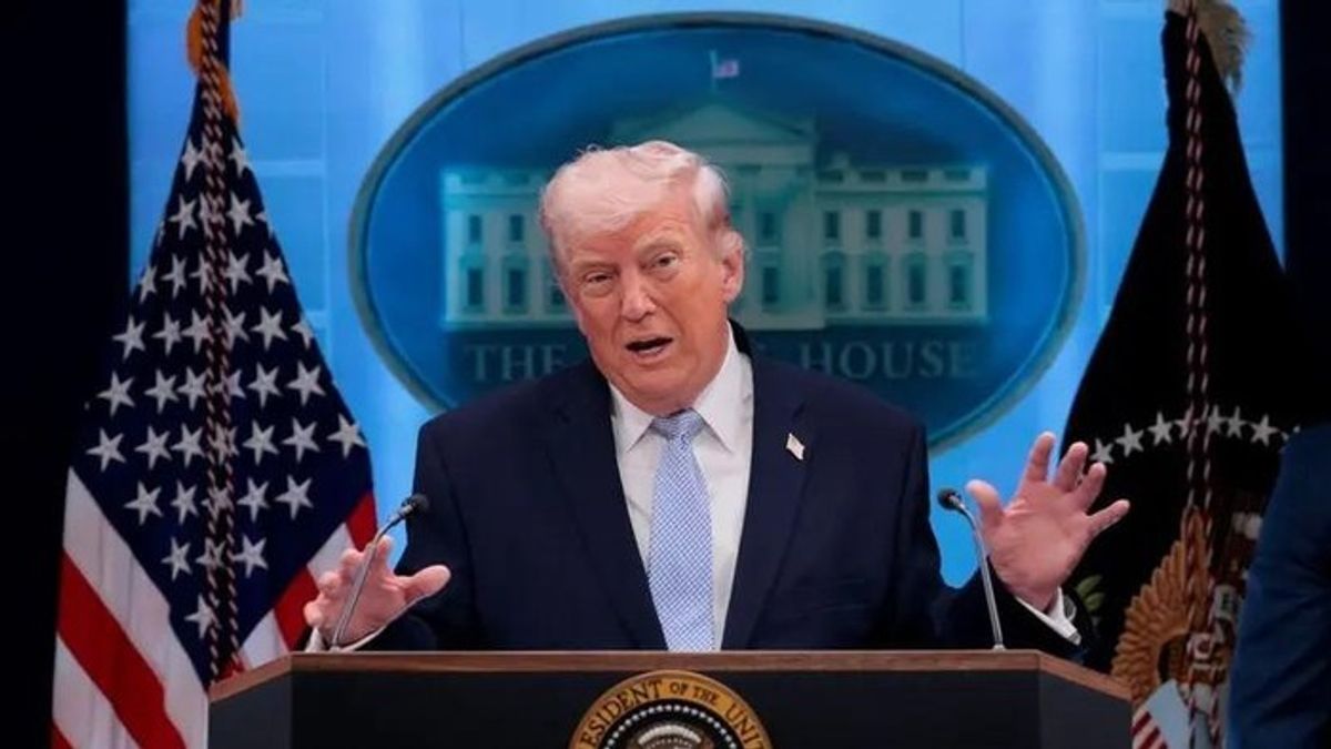 Trump Umumkan Selat Hormuz Segera Dibuka dengan Bantuan Negara Lain