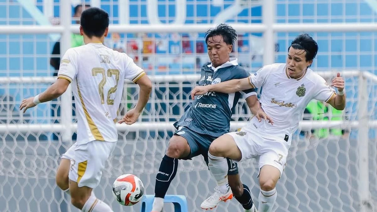 Bhayangkara FC Kalahkan PSIM Yogyakarta 2-1 di Lampung