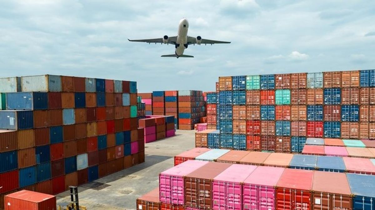 Kenaikan Harga Avtur Picu Dampak Berantai pada Biaya Logistik Udara
