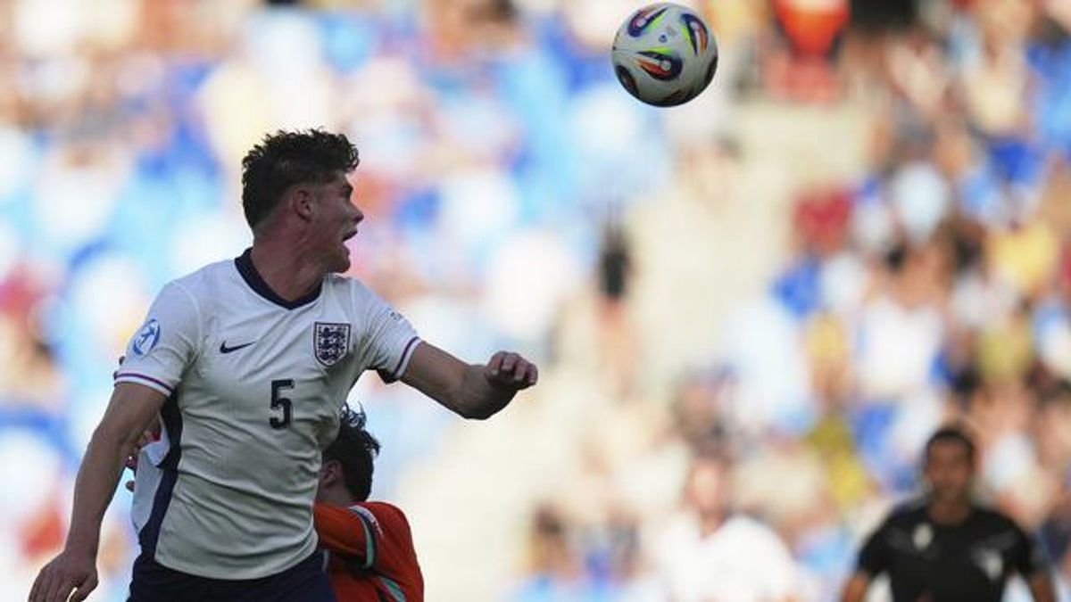 Manchester United Pimpin Perburuan Bek Tengah Toulouse, Charlie Cresswell
