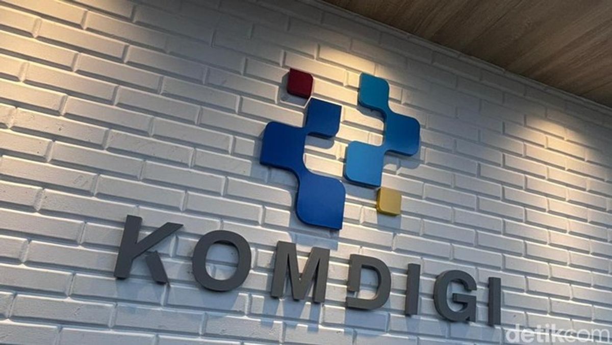 Komdigi Lelang Pita Frekuensi 700 MHz dan 2,6 GHz Tahun 2026