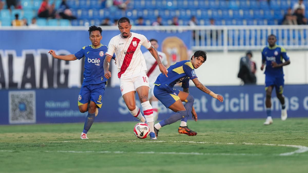 Arema FC Tekuk Persis Solo Dua Gol Tanpa Balas di Kanjuruhan