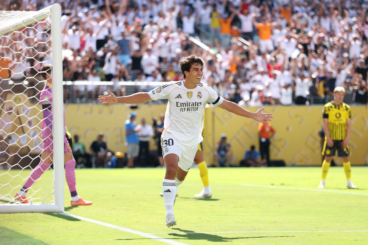 Insiden Sikut Mbappe: Kontroversi Penalti di Laga Real Madrid vs Girona