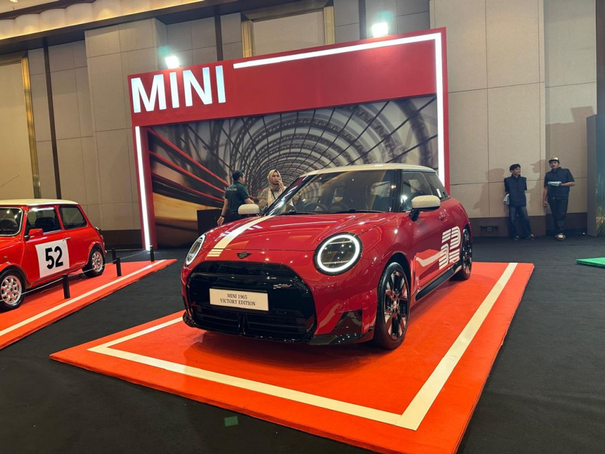 MINI Luncurkan 1965 Victory Edition Terbatas di Festival of JOY