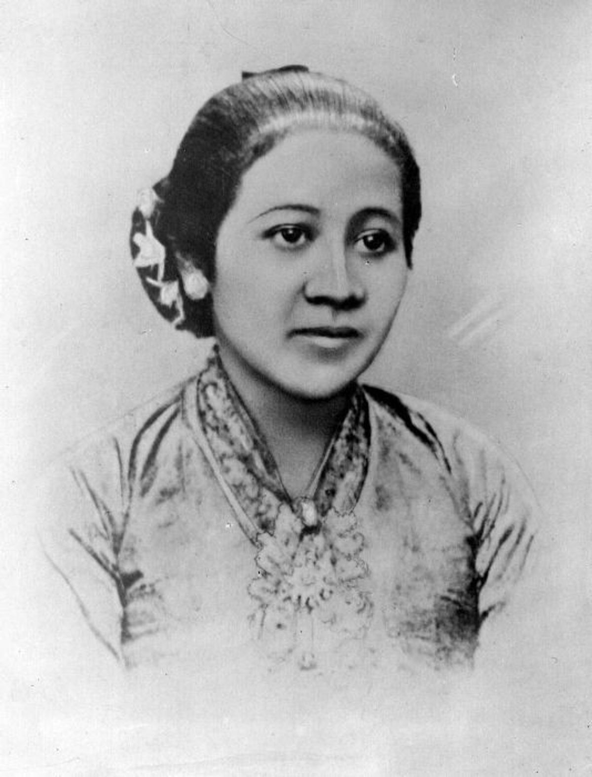Masyarakat Cari Lirik Ibu Kita Kartini Jelang 21 April 2026
