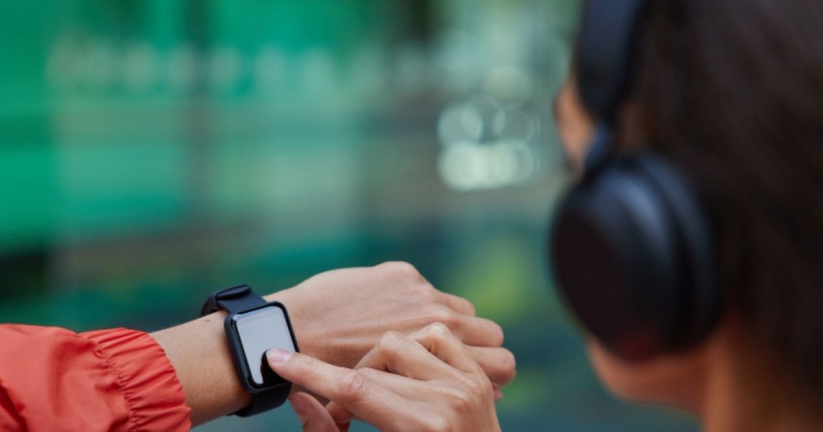 Smartwatch Murah Tawarkan Fitur Lengkap Termasuk AMOLED dan Mode Olahraga