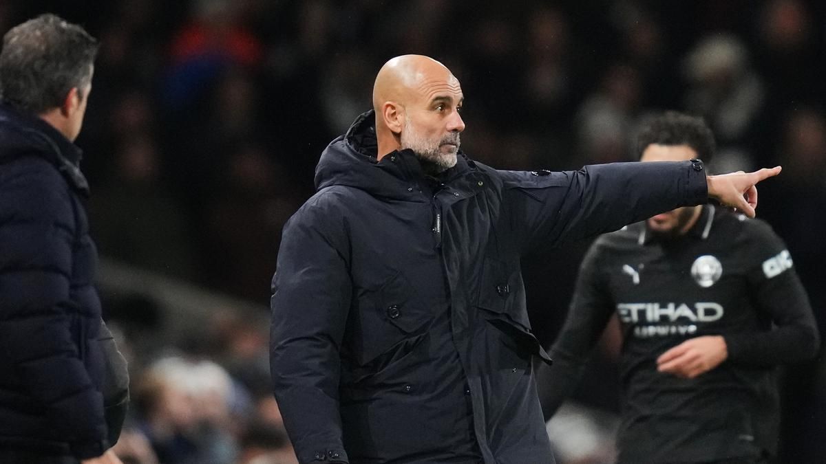 Pep Guardiola Tonton Laga Divisi Tiga Inggris di Edgeley Park