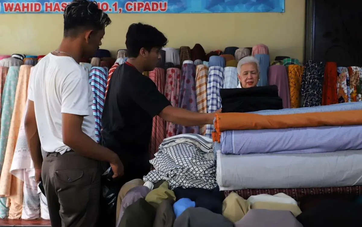Harga Bahan Baku Tekstil di Pasar Cipadu Naik Imbas Konflik Timur Tengah
