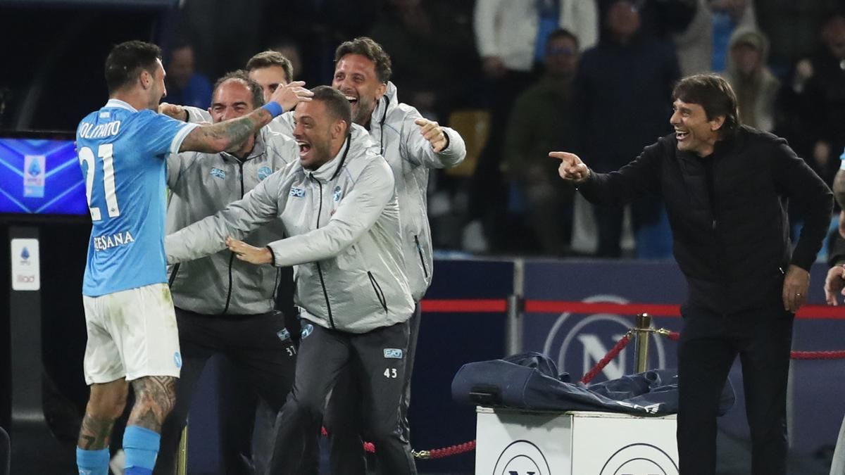 Kalahkan Milan, Conte Sebut Napoli Luar Biasa di Tengah Krisis Cedera