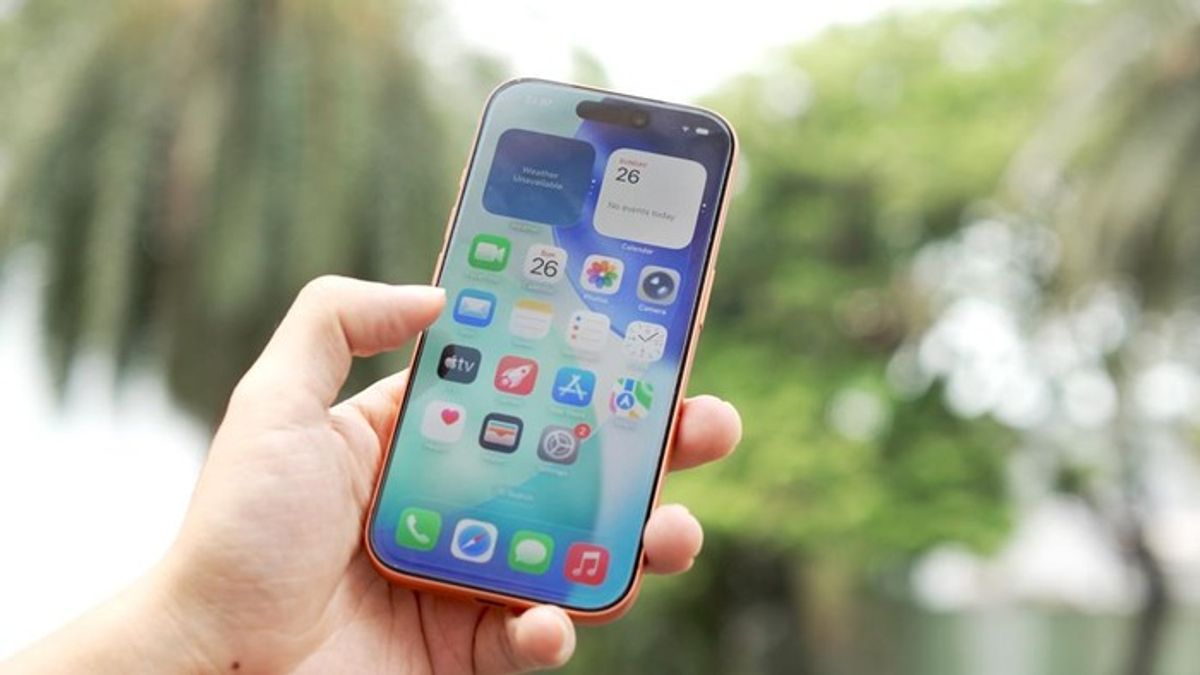 Apple Berencana Gunakan Panel OLED Versi Lama pada iPhone 18 Standar