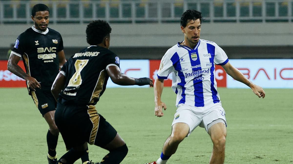 Umuh Muchtar Kritik Kepemimpinan Wasit Laga Dewa United Lawan Persib