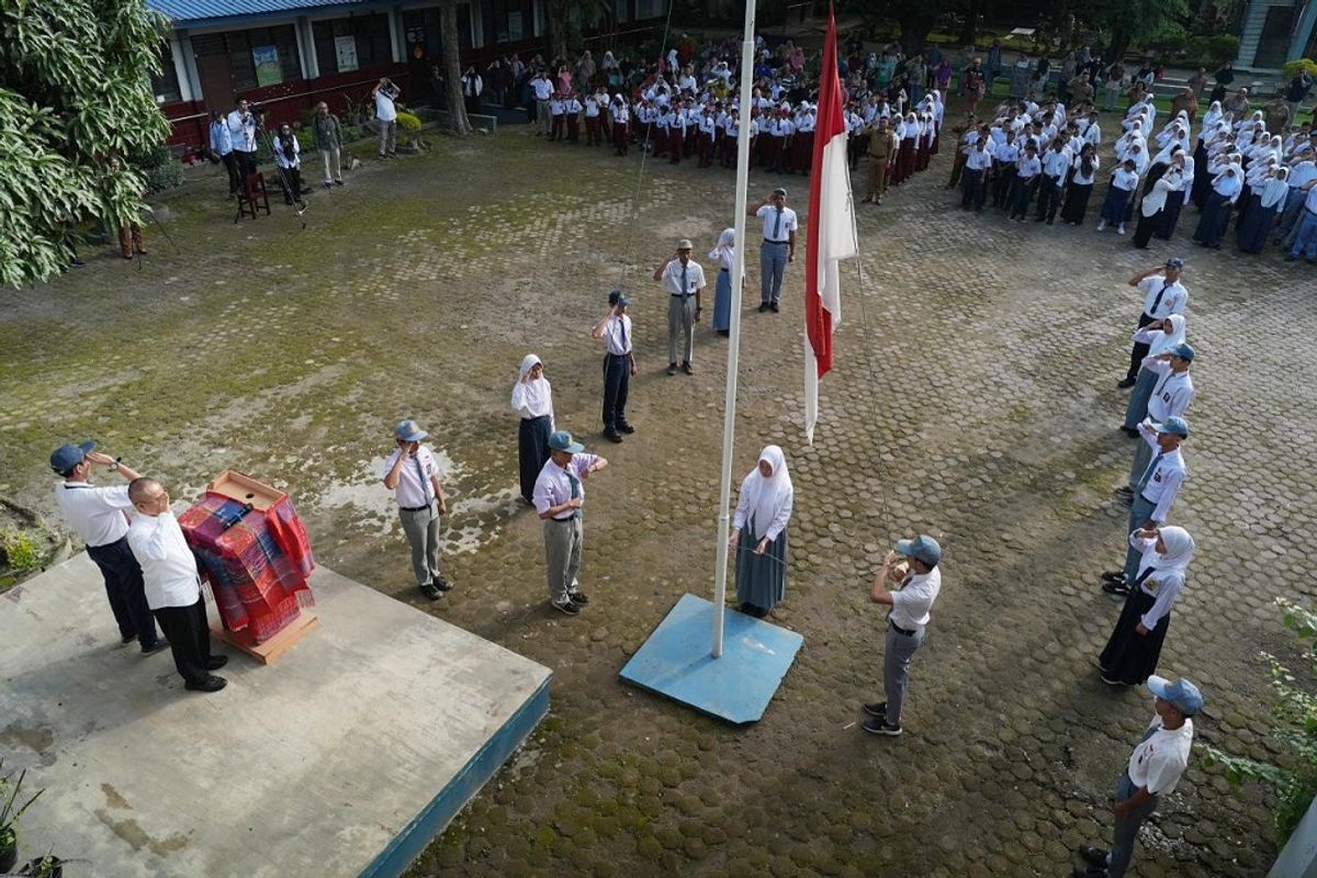 Masyarakat Peringati Hardiknas 2026 Lewat Nyanyian Lagu Wajib Nasional