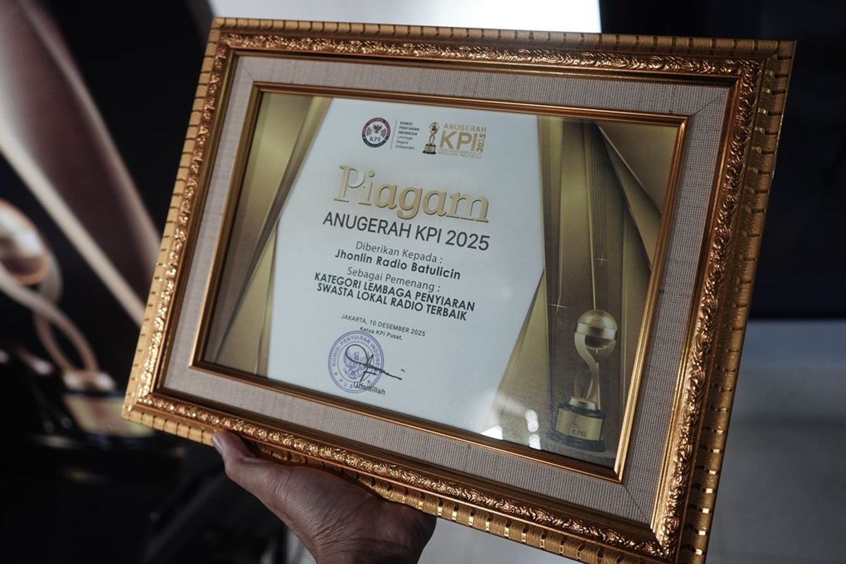 Jhonlin Radio Raih Penghargaan Radio Lokal Terbaik Anugerah KPI 2025