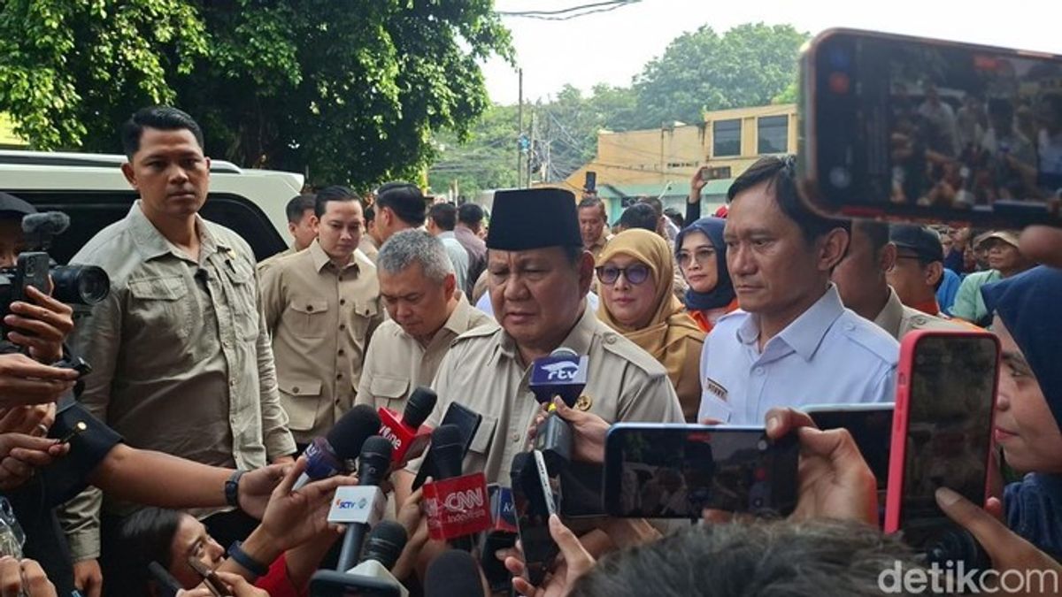 Prabowo Jamin Santunan Korban Kecelakaan Beruntun Kereta Api di Bekasi