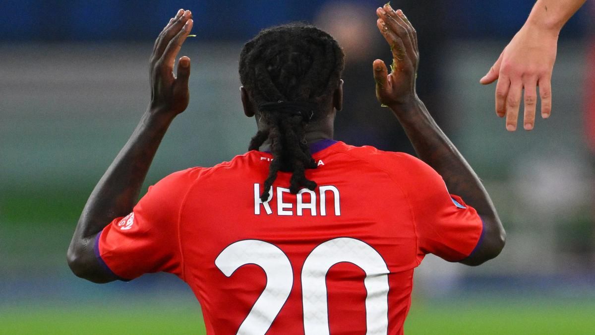 AC Milan Siapkan Santiago Gimenez demi Rekrut Moise Kean