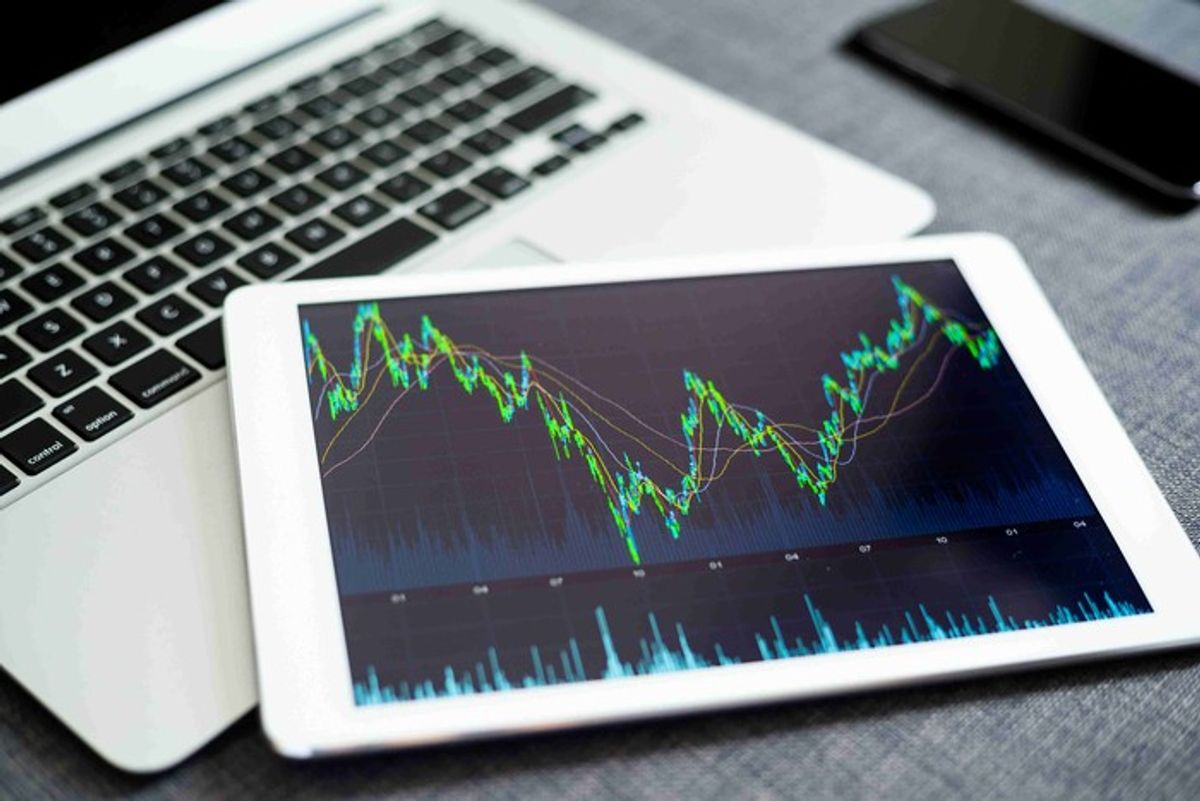 IHSG Melemah 3,38 Persen Akibat Aksi Jual Bersih Investor Asing