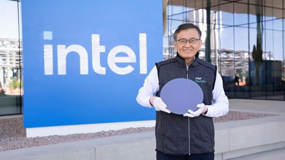 Elon Musk Gandeng Intel Produksi Chip Generasi Terbaru 14A